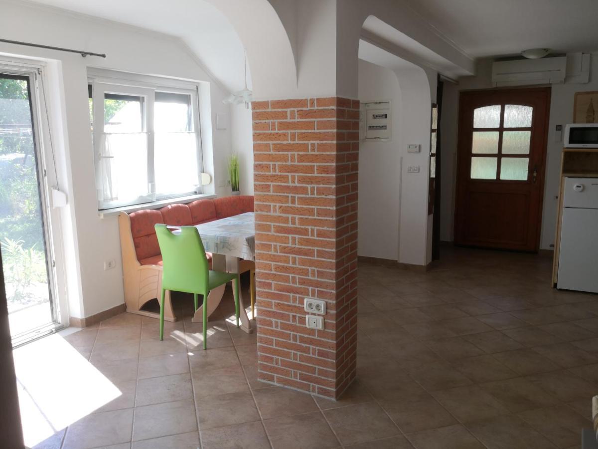 Solmar, Apartment With Big Terrace Near Nature Portoroz Exterior foto