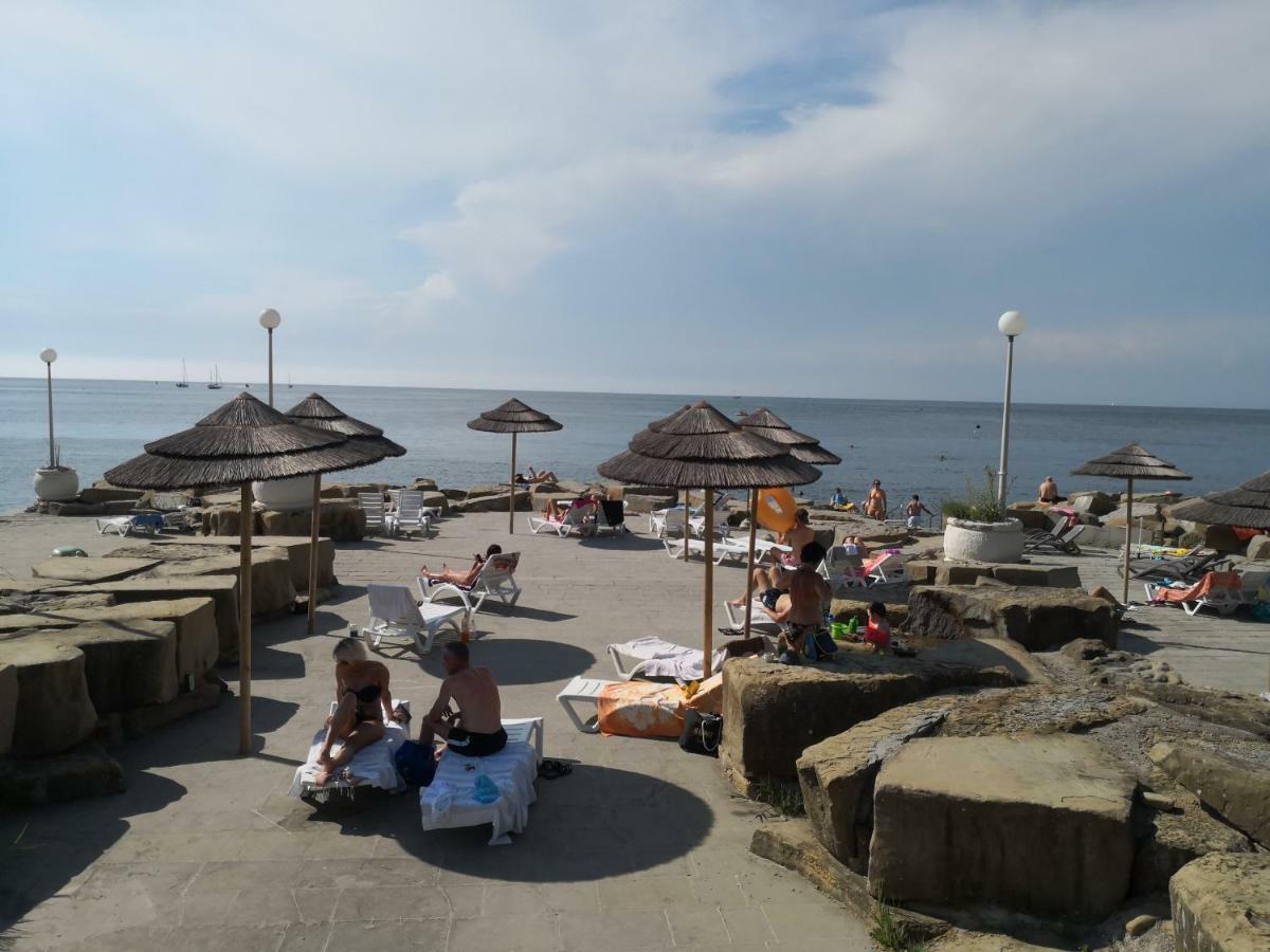 Solmar, Apartment With Big Terrace Near Nature Portoroz Exterior foto